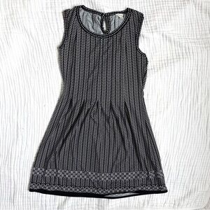 Max Studio Sleeveless Fit & Flare Dress Black White Print Women’s M geometric